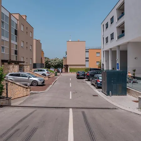 Fjaka Podsolarsko *